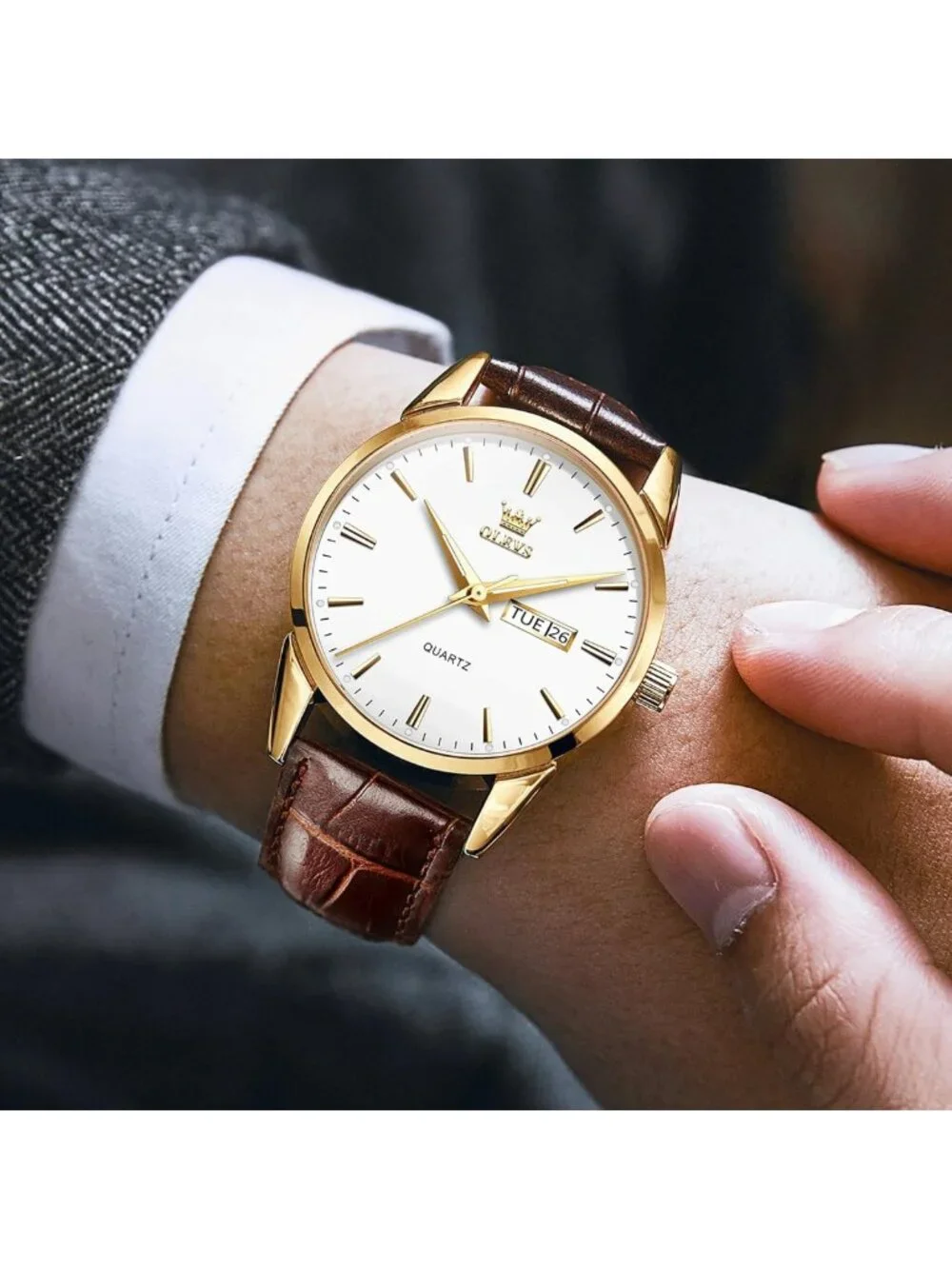 Stylish Casual Leather Watch for Men - Easy Read Analog, Waterproof, Luminous